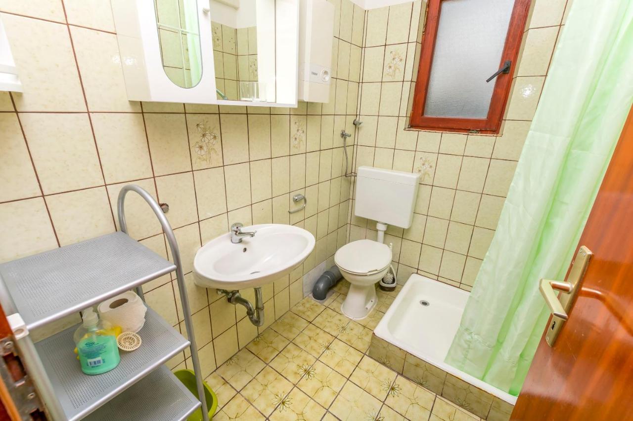 Apartments Cvitkovic Rogoznica  Bagian luar foto